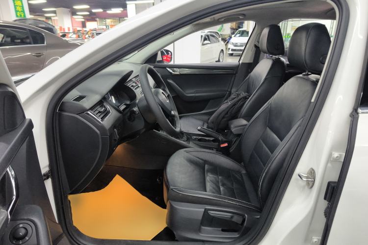 Used Skoda Octavia 2016 1.6L Automatic Smart Drive Edition