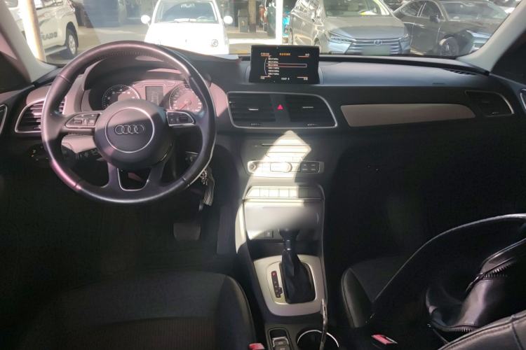 Used Audi Q3 2017 30 TFSI Fashion Model
