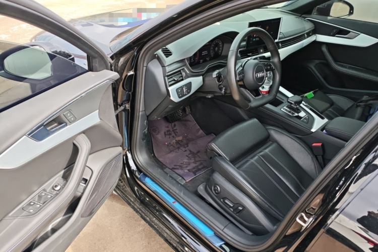 Used Audi A4L 2022 40 TFSI Luxury Dynamic Model