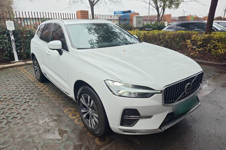 Used Volvo XC60 2023 B5 4x4 Smart Luxury Edition