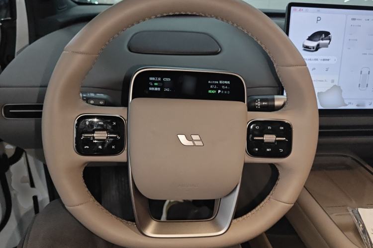 Used Li Auto Li Auto i6 2025 Model Two-Wheel-Drive Standard Type
