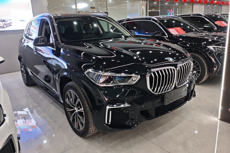 Used BMW X5 2022 Restyled xDrive 30Li Luxury Version M Sport Package
