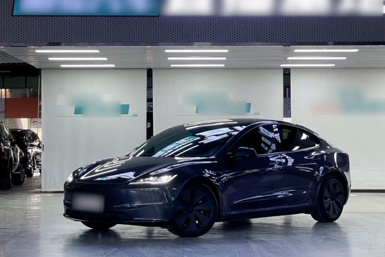 Used Tesla Model 3 2023 Long-Range All-Wheel-Drive Version

