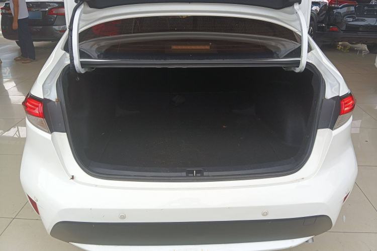 Used Toyota Levin 2022 Dual-Motor 1.8H E-CVT Leading Edition
