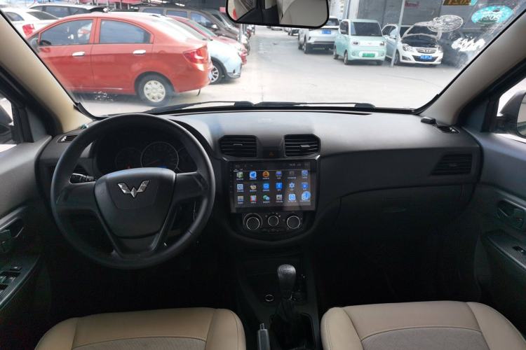 Used Wuling Hongguang 2014 1.5L S Standard Version

