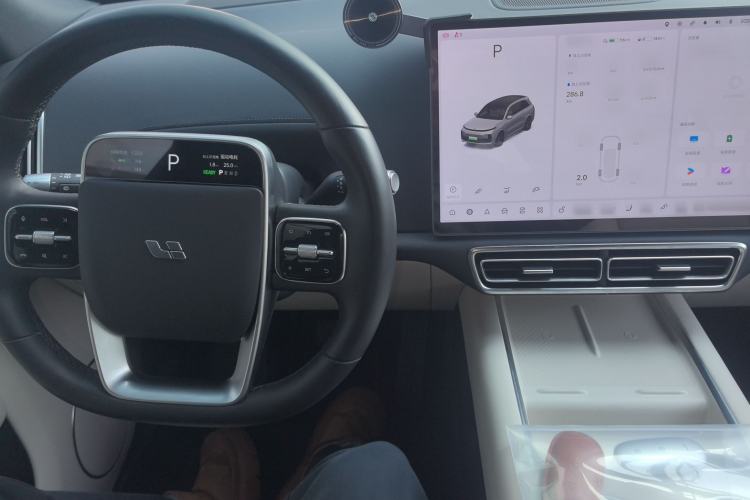 Used Li Auto L8 2023 Pro Model
