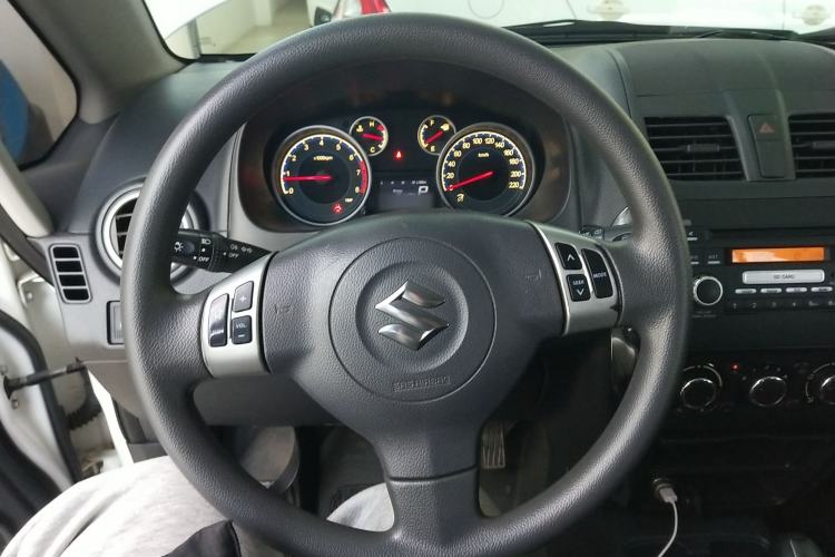 Used Suzuki SX4 2016 1.6L Automatic Classic Edition
