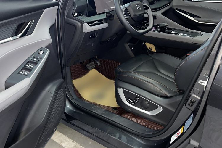 Used Changan CS75 PLUS 2022 2nd Generation 1.5T Automatic Prestige Version
