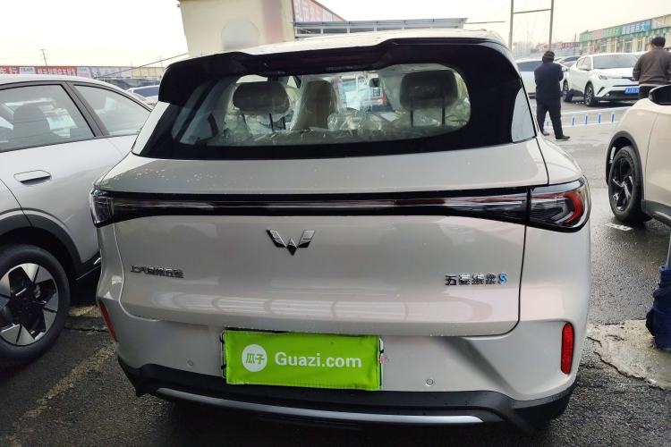 Used Wuling Bingo S 2025 Model 430km Deluxe Edition
