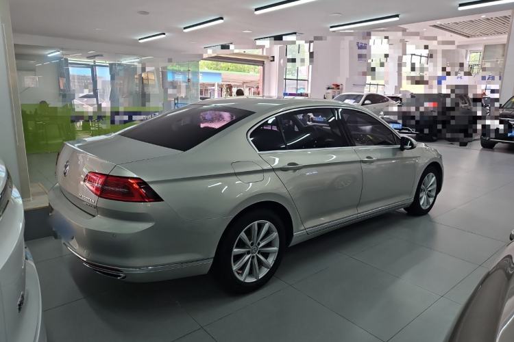 Used Volkswagen Magotan 2019 330TSI DSG Leading Edition China V Standard
