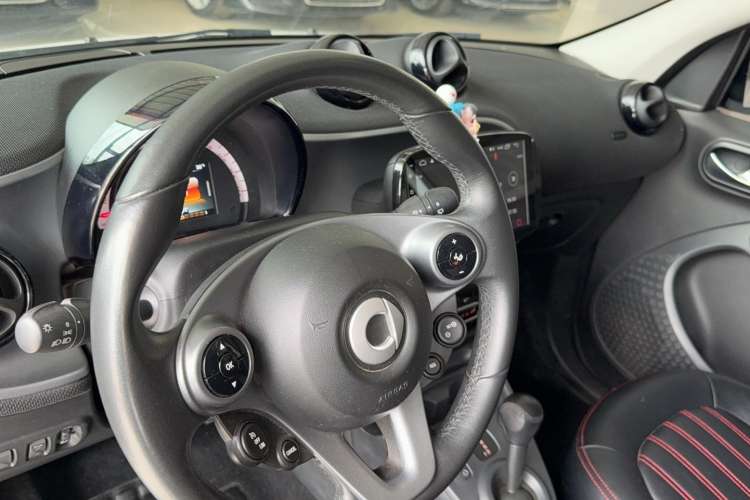 Used  forfour 2018 1.0L 52kW Passion Edition
