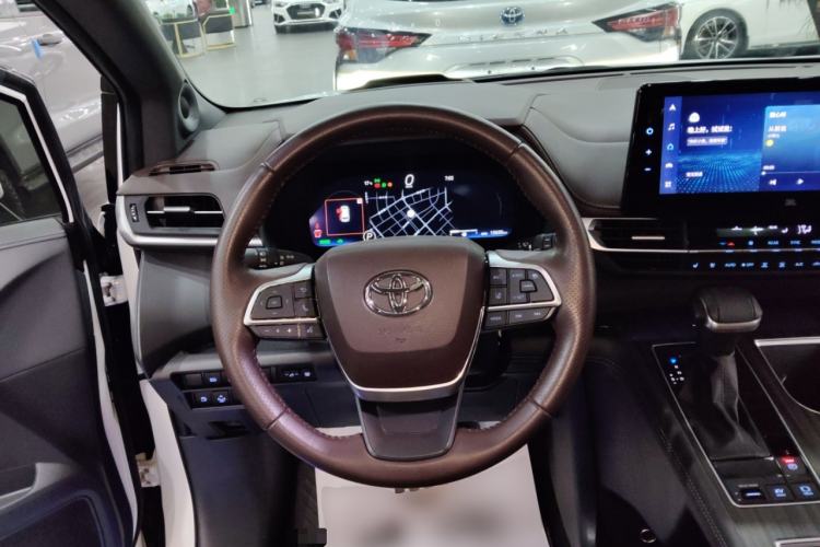 Used Toyota Sienna 2021 2.5L Hybrid Platinum Edition
