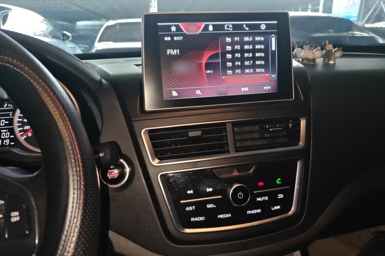 Used Bestune X40 2019 1.6L Automatic Luxury Version China V Emission Standard