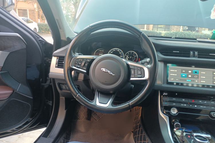 Used Jaguar XFL 2018 XFL 2.0T 250 PS Luxury Edition