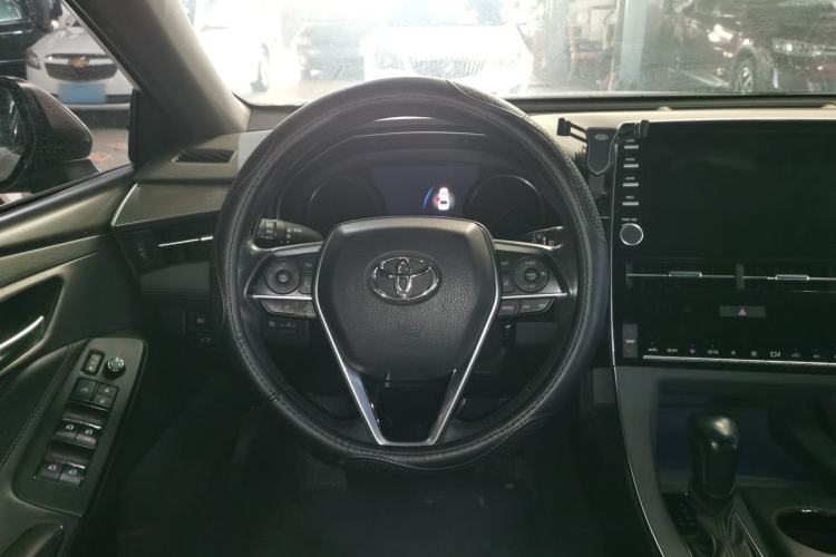 Used Toyota Avalon 2019 Dual-Engine 2.5L Luxury Edition China VI Standard
