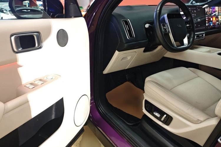 Used Li Auto L9 2022 Max model