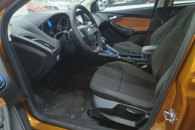 Used Ford Focus 2018 Hatchback Classic 1.6L Automatic Comfort Plus SmartDrive Edition