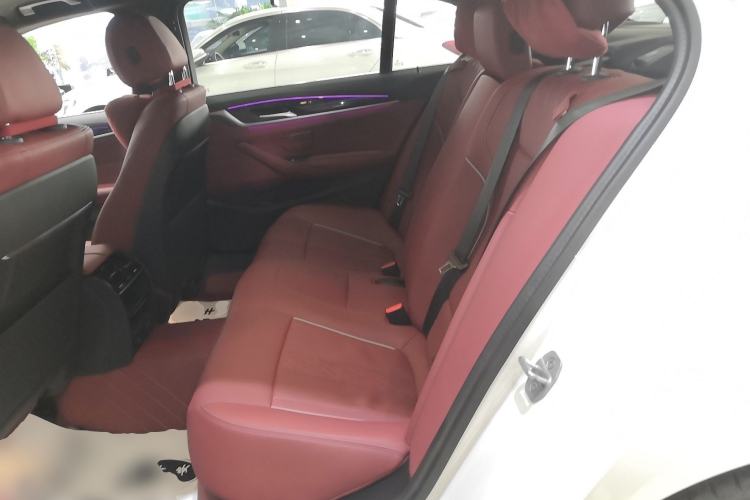 Used BMW 5 Series 2022 Second Facelift 525Li M Sport Package
