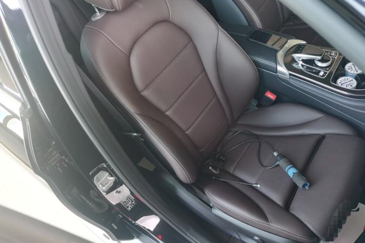 Used Mercedes-Benz GLC 2018 Facelift GLC 260 4MATIC Luxury Edition
