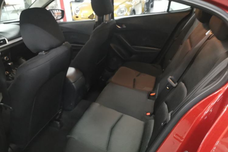 Used Mazda Mazda 3 Axela 2014 Hatchback 1.5L Automatic Luxury Model