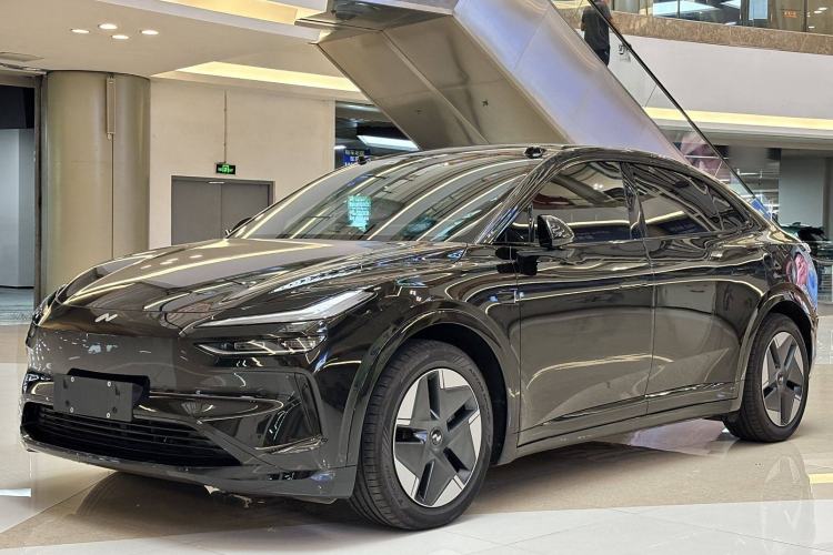 Used ONVO L60 2024 60 kWh All-Wheel Drive
