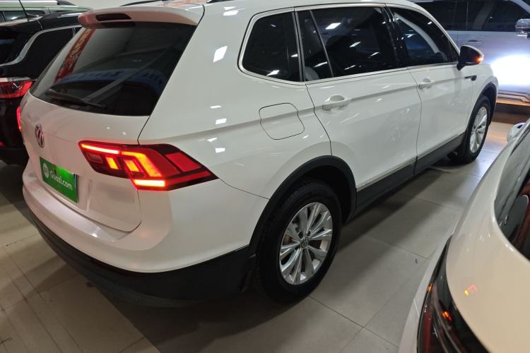 Used Volkswagen Tiguan L 2017 330TSI Automatic Two-Wheel Drive Luxury Edition
