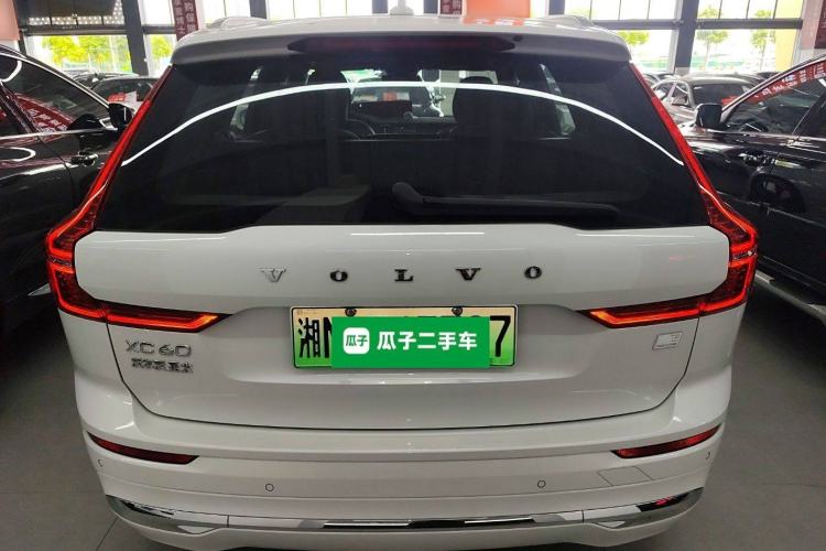 Used Volvo XC60 New Energy 2024 T8 Plug-in Hybrid Long-Range All-Wheel Drive Smart Luxury Edition
