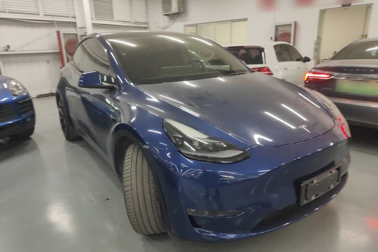 Used Tesla Model Y 2021 Long-Range All-Wheel-Drive Version