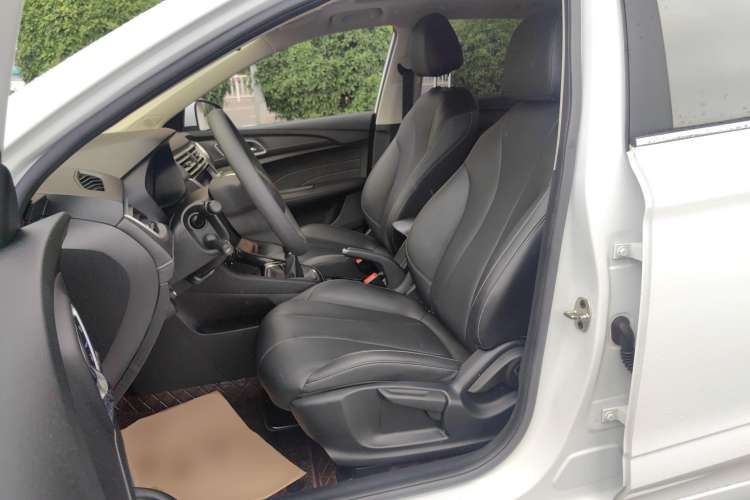 Used Roewe i5 2020 1.5L Manual 4G Connect Leehao Flagship Edition
