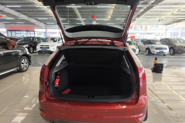 Used Ford Focus 2013 Hatchback Classic 1.8L Automatic Base Model
