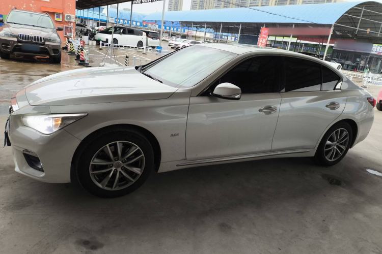 Used Infiniti Q50L 2018 2.0T Comfort Edition China VI Standard

