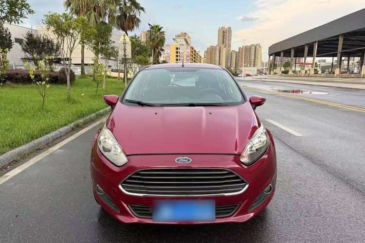 Used Ford Fiesta 2013 Hatchback 1.5L Automatic Fashion Edition
