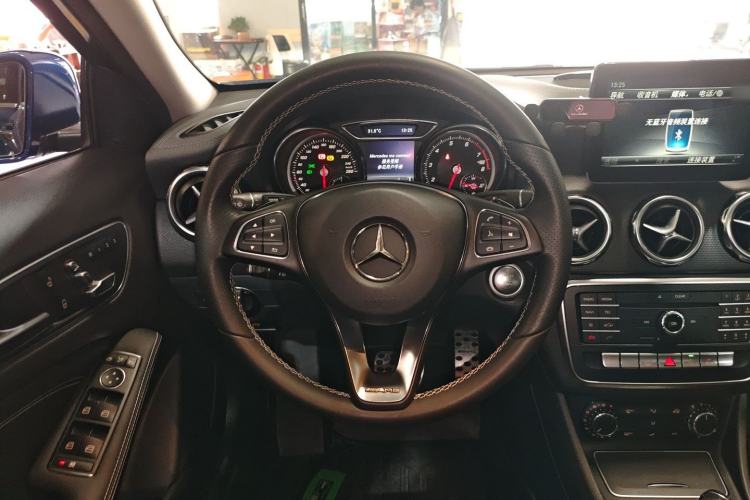 Used Mercedes-Benz GLA 2017 GLA 200 Fashion Model
