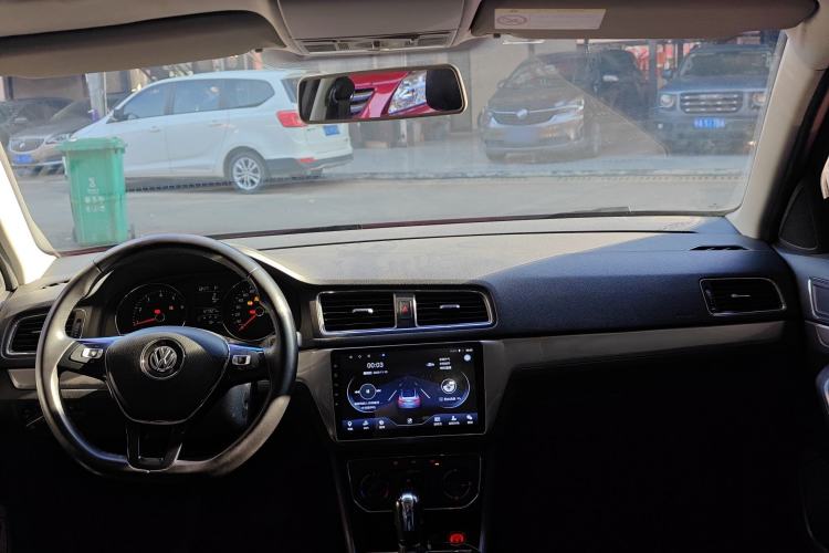 Used Volkswagen Lavida 2017 1.6L Automatic Comfort Edition
