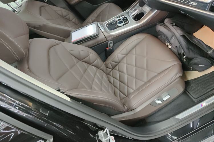 Used BMW X5 2023 xDrive 30Li Luxury M Sport Night Edition Package