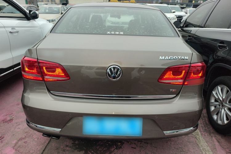 Used Volkswagen Magotan 2015 1.8TSI Advanced Model
