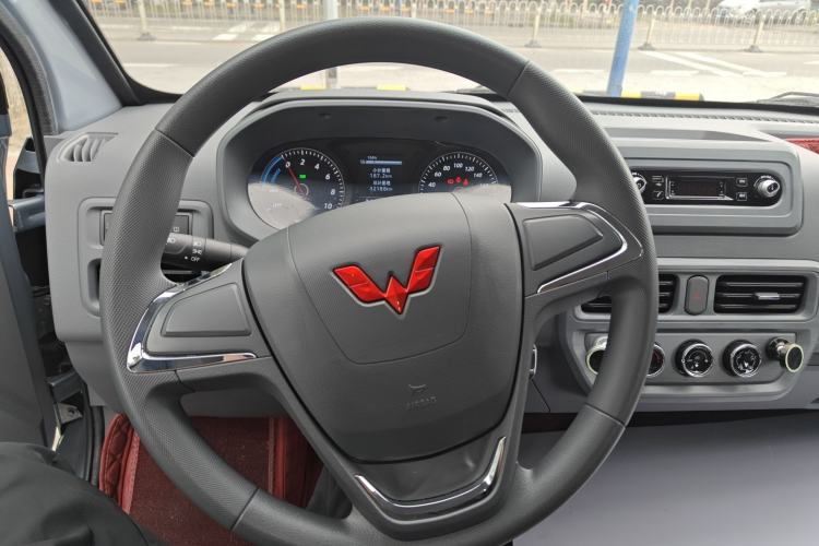 Used Wuling Yangguang 

