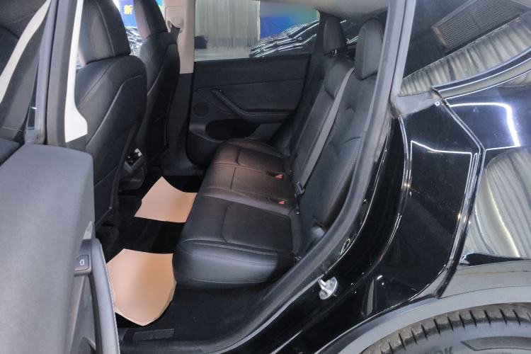 Used Tesla Model Y 2022 Long-Range All-Wheel-Drive Version