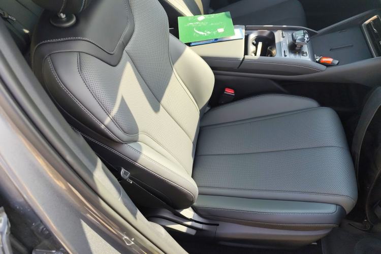 Used BYD Qin L 2025 DM-i Smart Drive 80KM Superior Model
