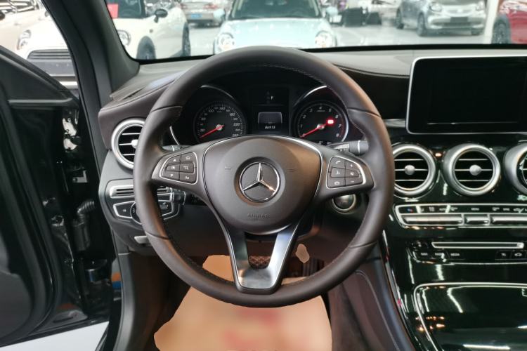 Used Mercedes-Benz GLC 2018 GLC 200 4MATIC
