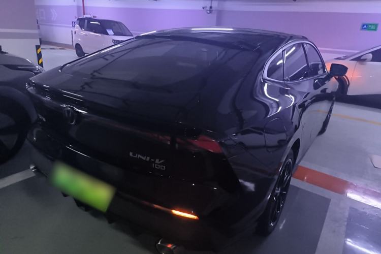 Used Changan UNI-V iDD 2023 ZhiDian iDD 1.5T 113km ZhiKu Model
