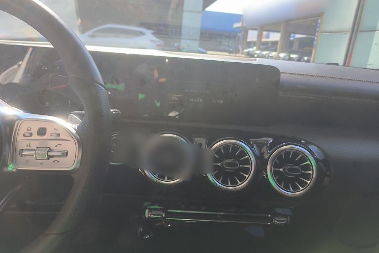 Used Mercedes-Benz A-Class 2022 Second Facelift A 200 L Sport Sedan Fashion Version
