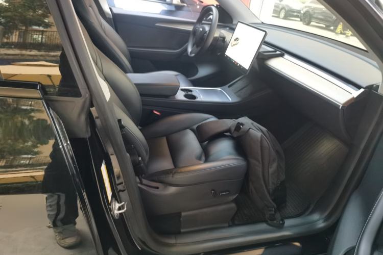 Used Tesla Model Y 2021 Standard Range Rear-Wheel Drive Version