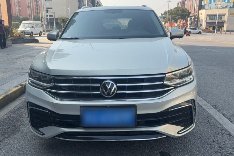 Used Volkswagen Tiguan L 2022 330TSI Automatic Two-Wheel Drive R-Line Enhanced Edition