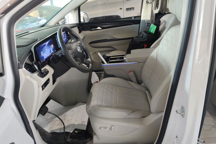 Used Buick GL8 2023 ES Lu Zun Comfort Model
