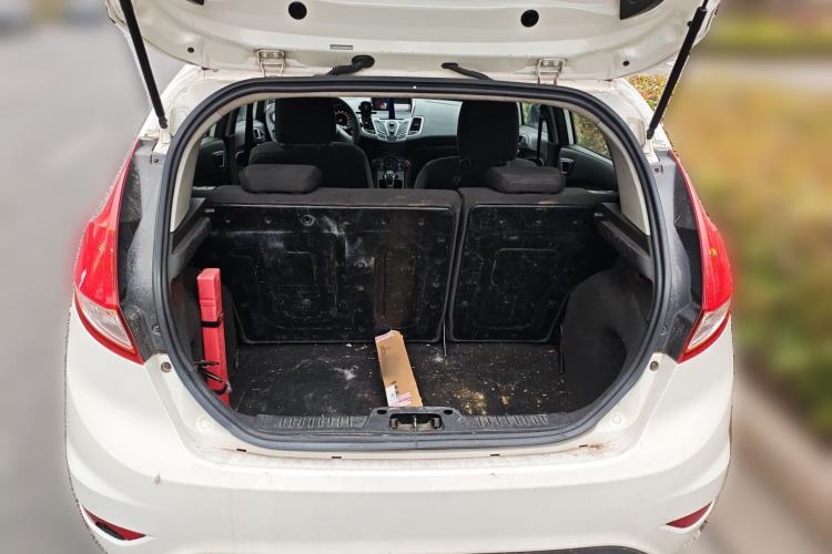 Used Ford Fiesta 2013 Hatchback 1.5L Automatic Fashion Edition
