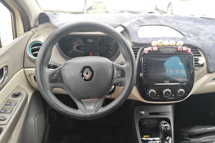 Used Renault Captur 2015 1.2T Automatic Standard Edition
