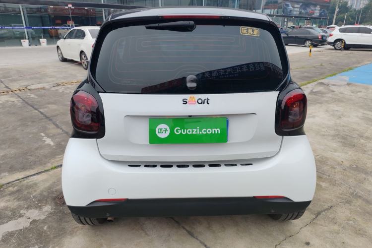 Used  fortwo 2015 1.0L 52 kW hardtop Dynamic version