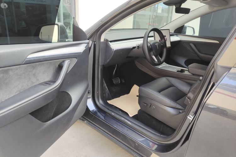 Used Tesla Model Y 2024 Rear-Wheel-Drive Version
