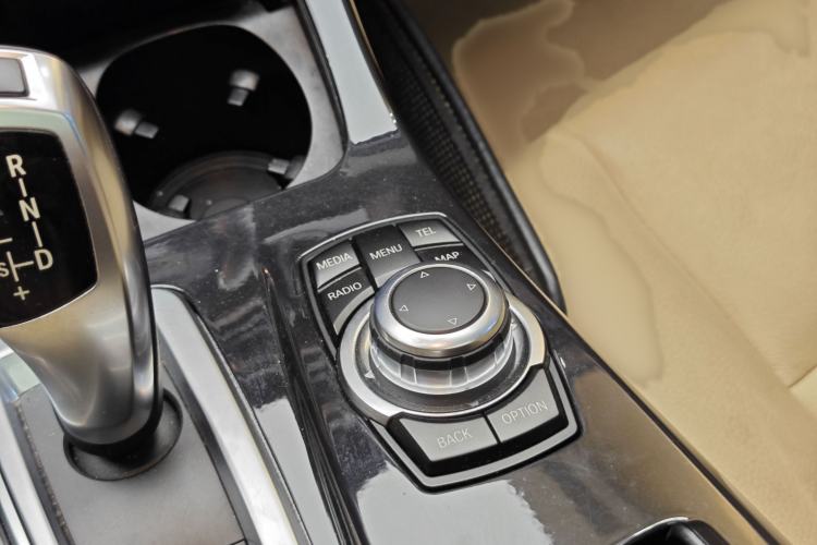 Used BMW 5 Series 2014 520Li Elegant Model
